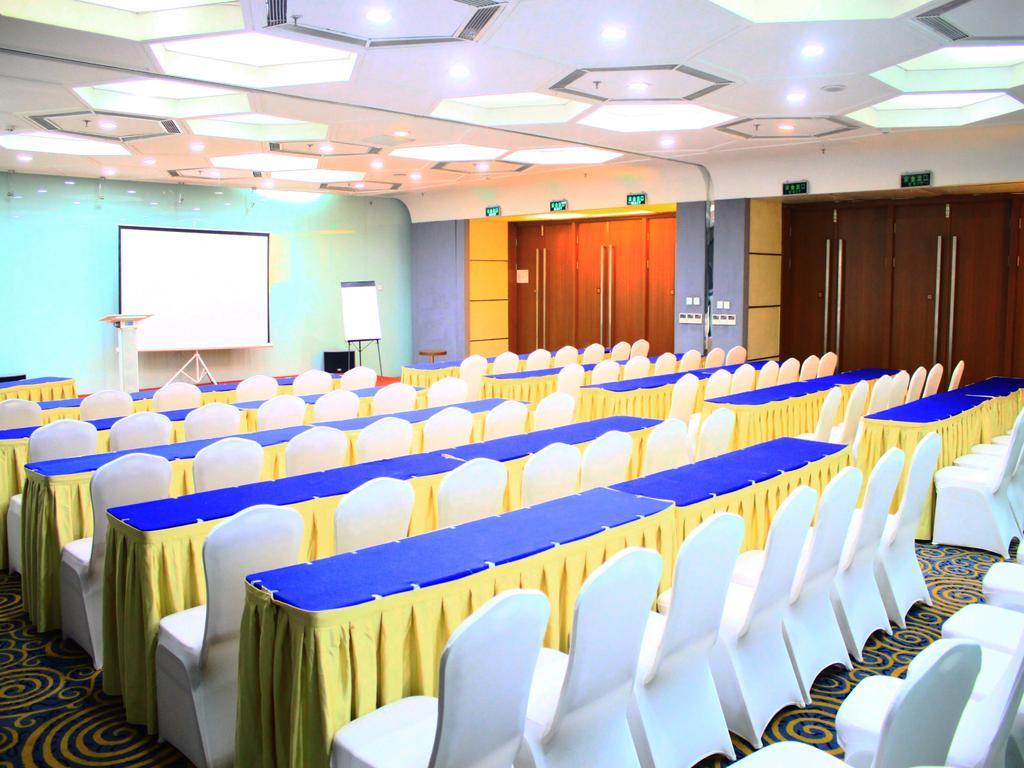 Holiday Inn Express Tianjin Binhai Esterno foto
