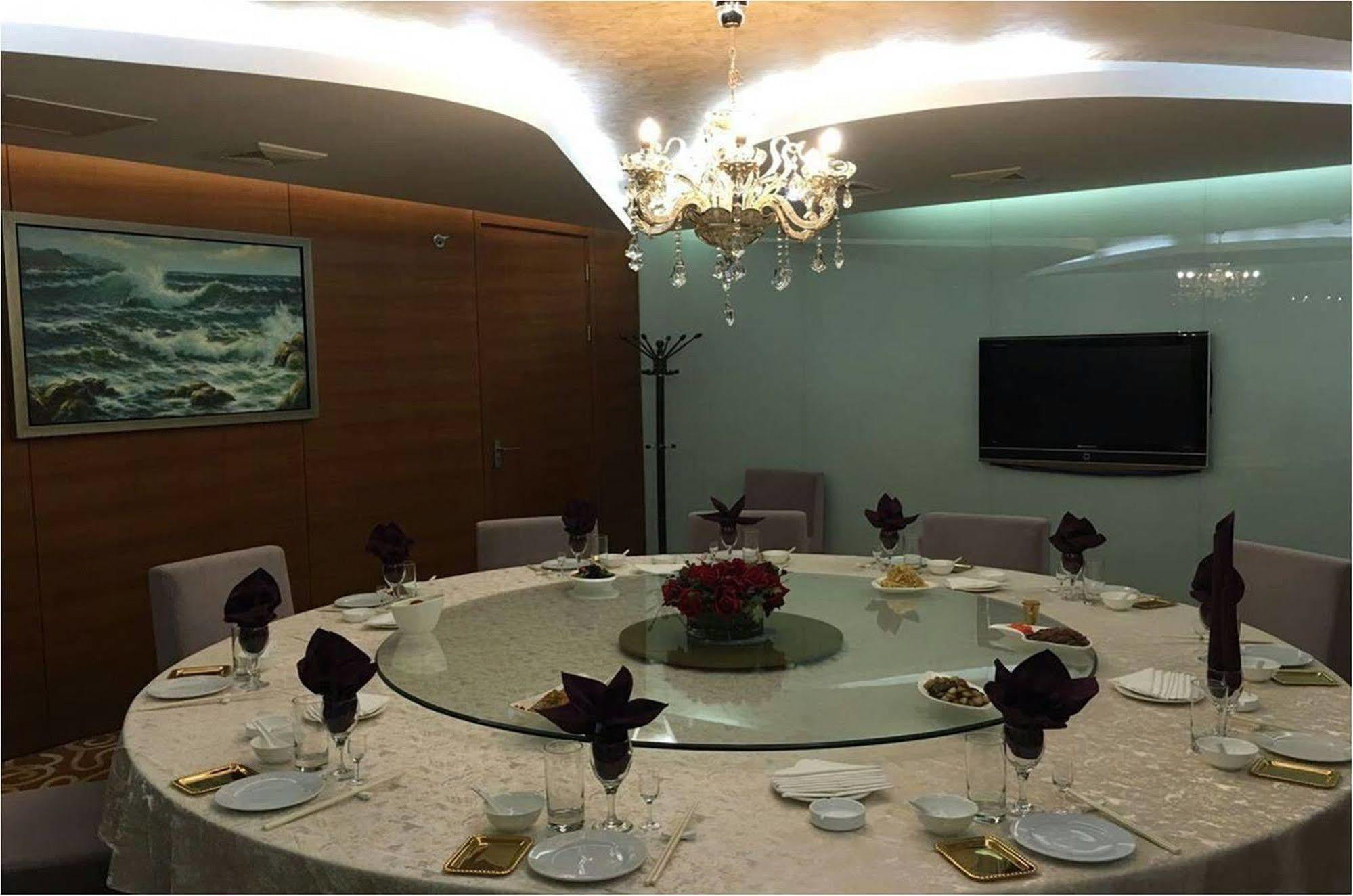 Holiday Inn Express Tianjin Binhai Esterno foto