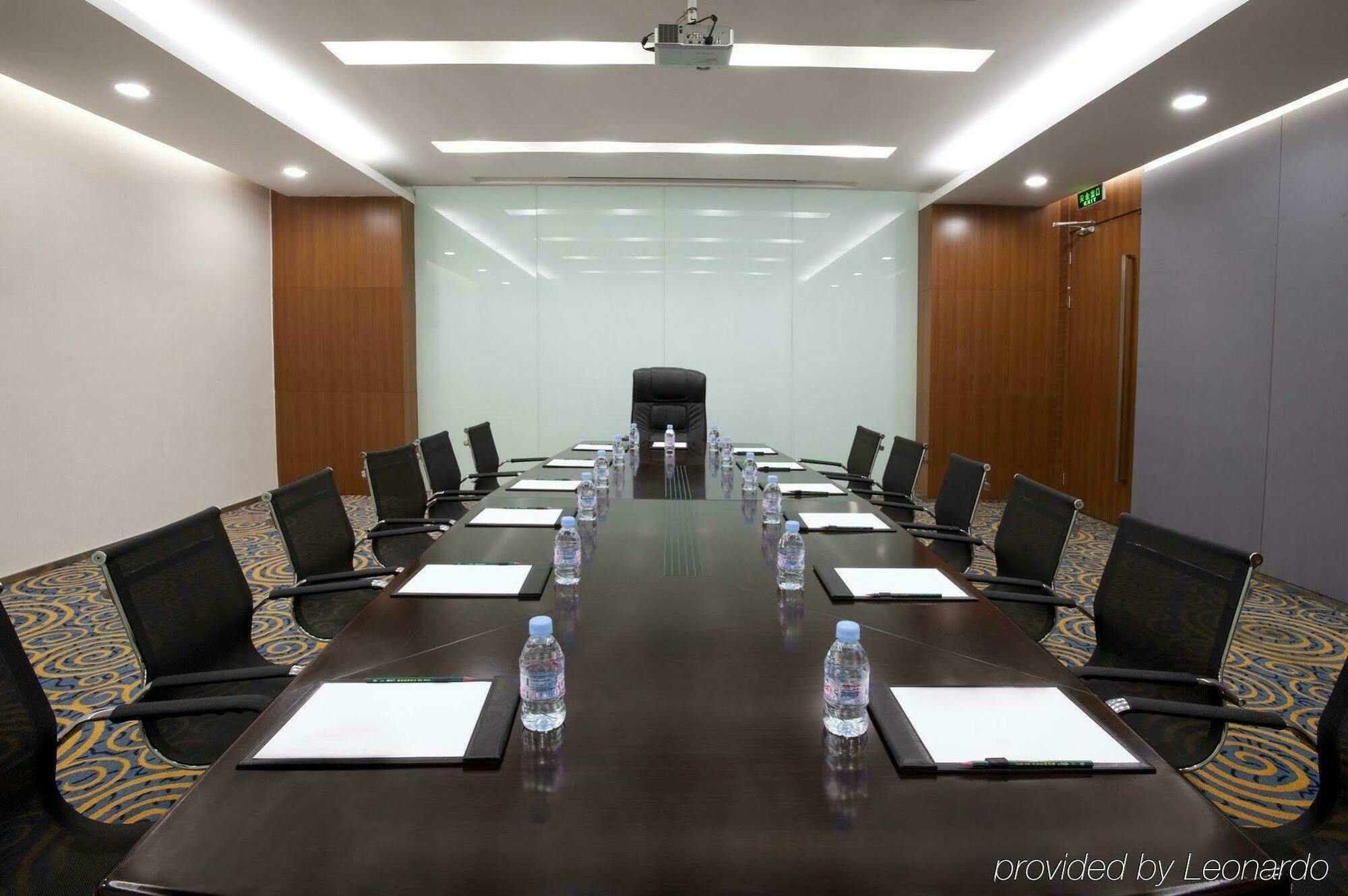 Holiday Inn Express Tianjin Binhai Esterno foto