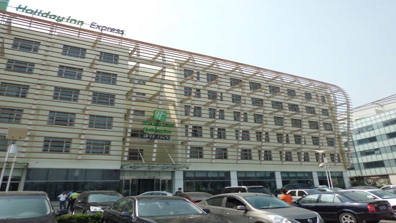 Holiday Inn Express Tianjin Binhai Esterno foto